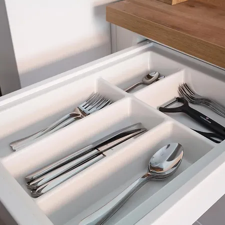 Design / 2 / / Contactless Check-in