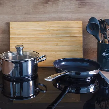 Design / 2 / / Contactless Check-in Apartment