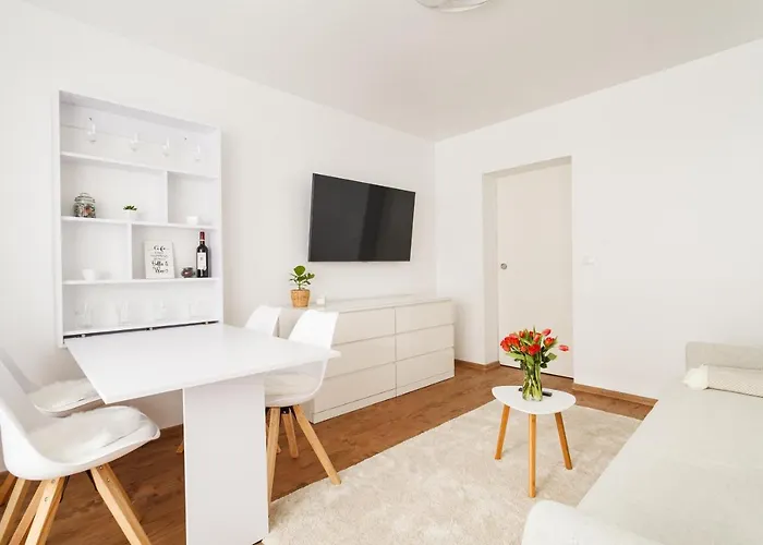 Design / 2 / / Contactless Check-in Апартаменты