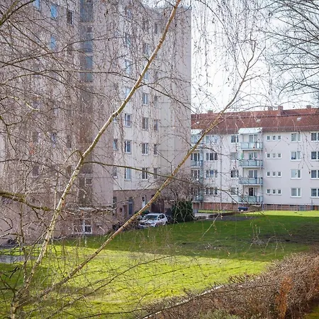 Design / 2 / / Contactless Check-in *