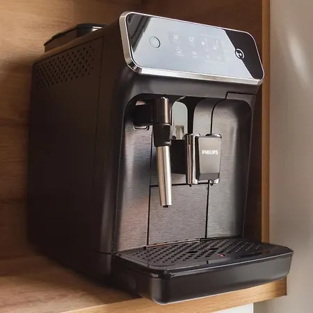 Design / 2 / / Contactless Check-in Hannover