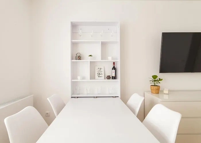 Apartman Design / 2 / / Contactless Check-in *