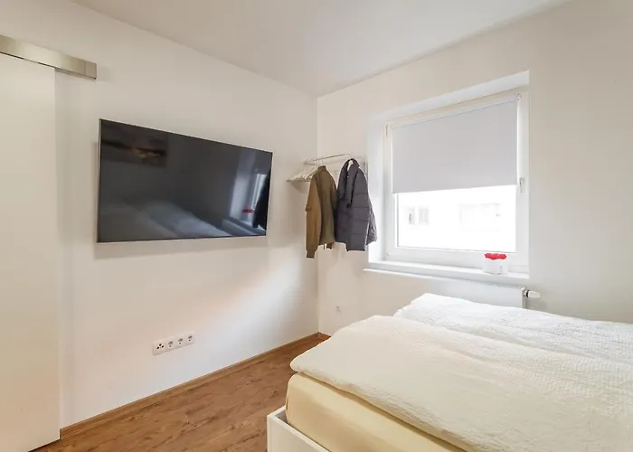 Design / 2 / / Contactless Check-in Apartman Hannover