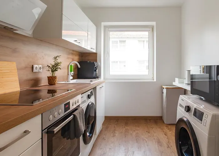 Design / 2 / / Contactless Check-in Apartman *