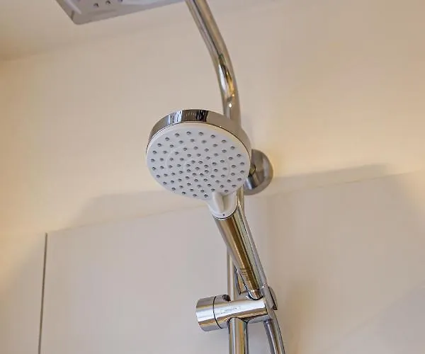 Design / 2 / / Contactless Check-in * Hannover